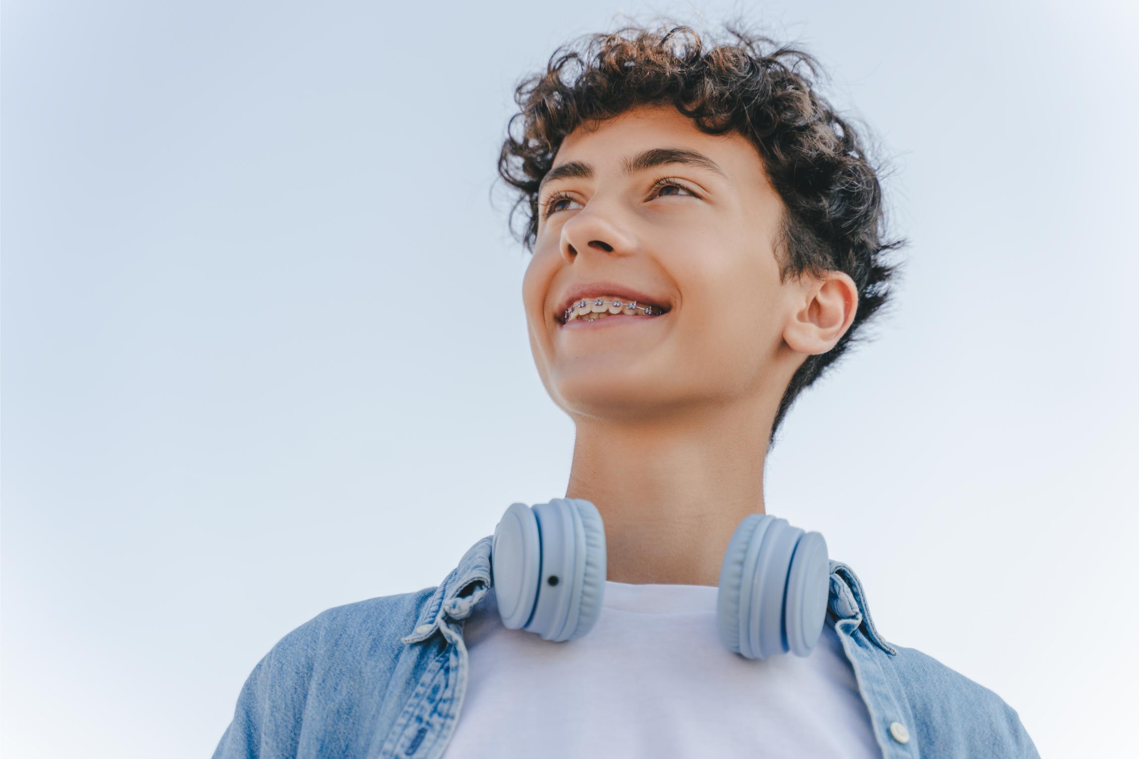 Metal vs. Clear Braces: A Philadelphia Orthodontist's Guide